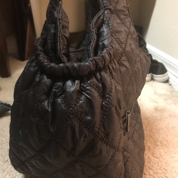 Lulu Sport Bag - Picture 2 of 5